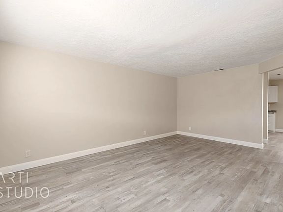 3rd image of 34 W 300 S APT 3