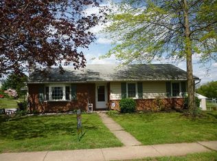 151 S Wall St, Spring City, PA 19475