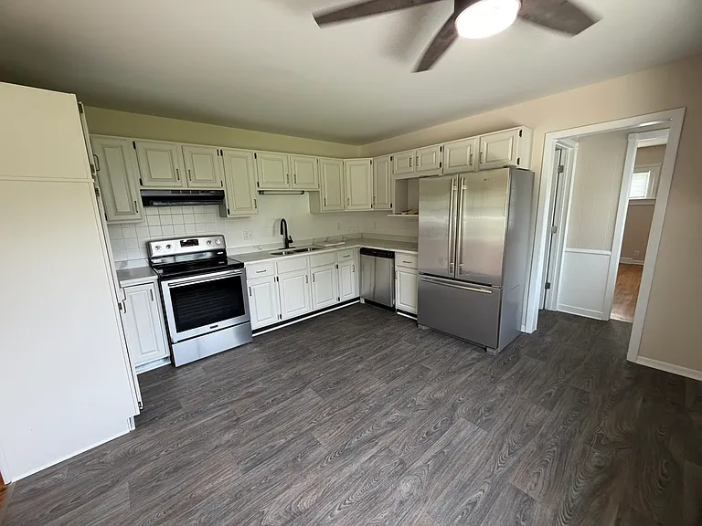 104 Market St — Photo 8