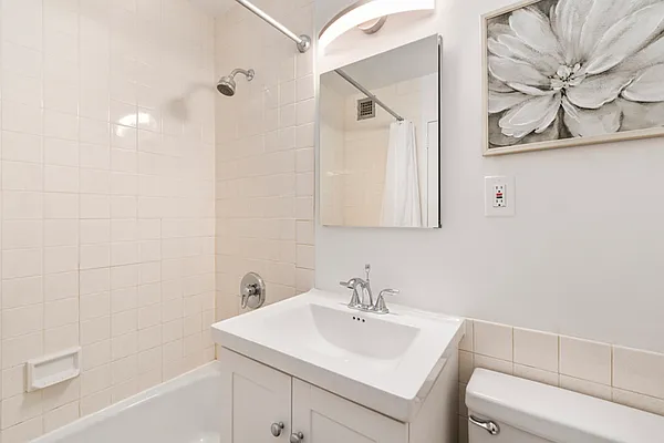 Rented by Compass | media 4