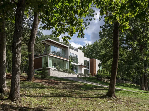 1118 Crater Hill Dr, Nashville, TN 37215