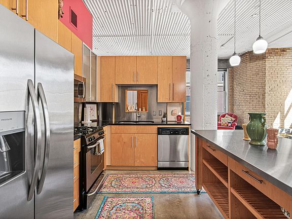 3rd image of 225 9th St E Unit 109