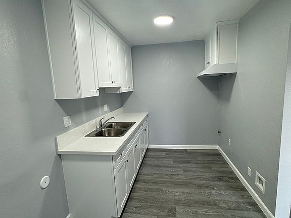 4th image of 5239 Clara St #5241