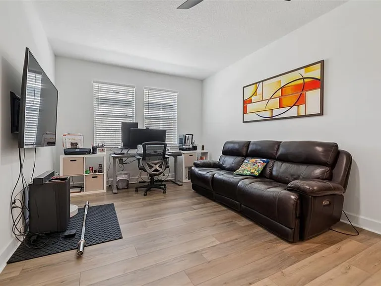 2021 Amelia Bay Pl — Photo 23