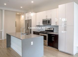 11 Newcomb St #4T, Boston, MA 02118