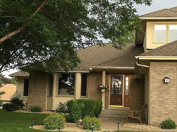 3rd image of 4716 91st Cres N
