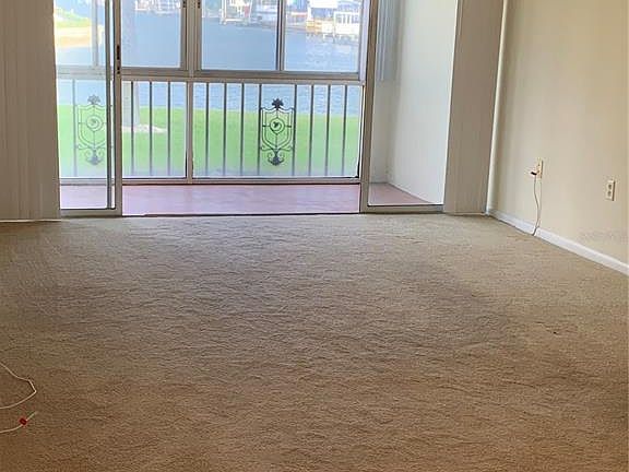4th image of 19029 Us Highway 19 N APT 7-10
