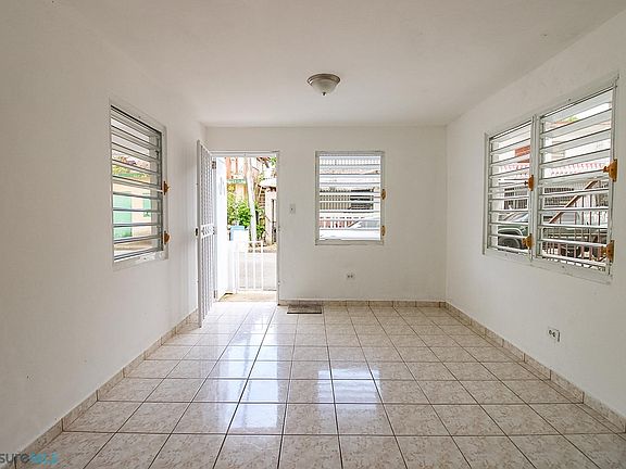 2nd image of 1 Calle 20 #Rio
