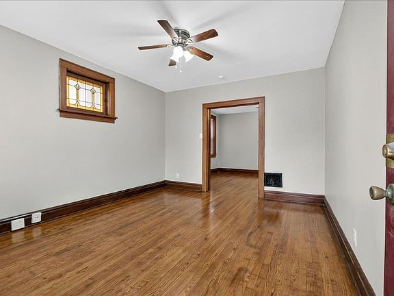 4th image of 4243-4245 Ellenwood Ave
