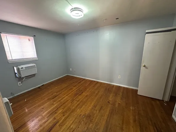 3301 Pleasant Avenue image 1 of 4