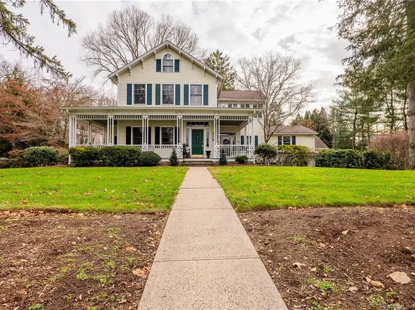 12 Cross Highway #C, Westport, CT 06880