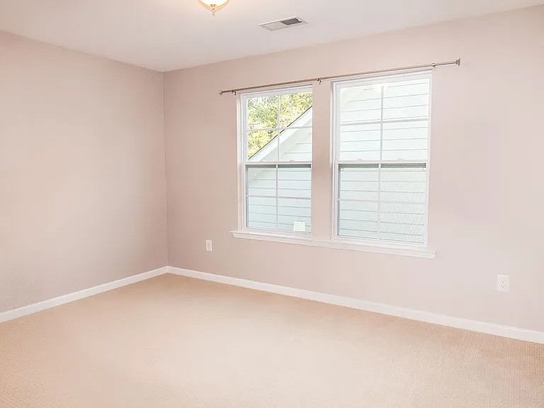 5818 Glenmore Garden Dr — Photo 22