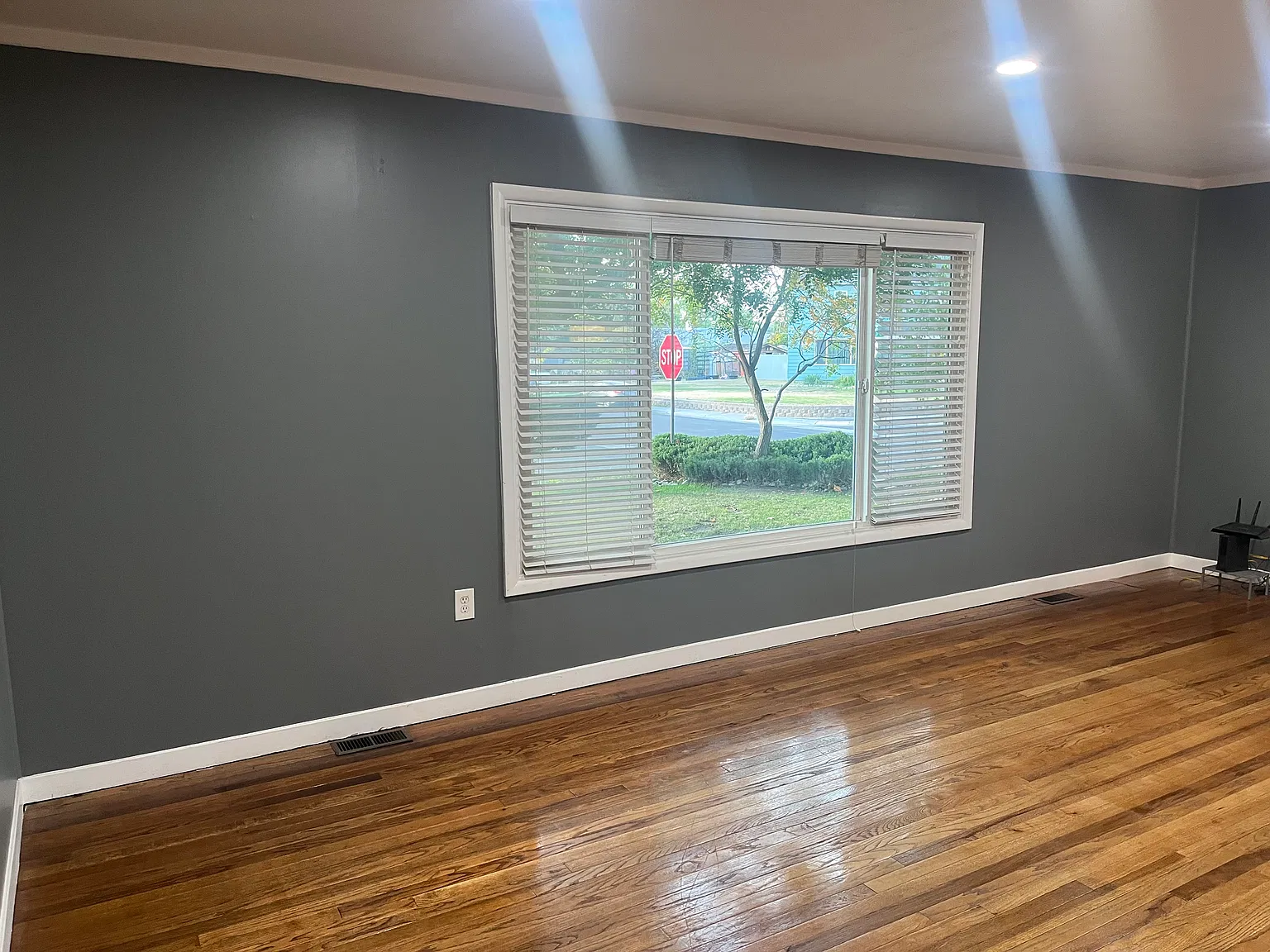 3 bed, 1200 sqft, $1,450 — Photo 3