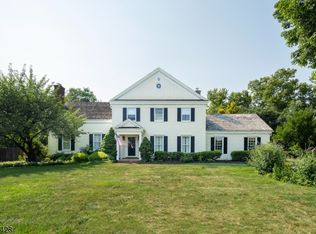 3 Raleigh Ct, Morristown, NJ 07960