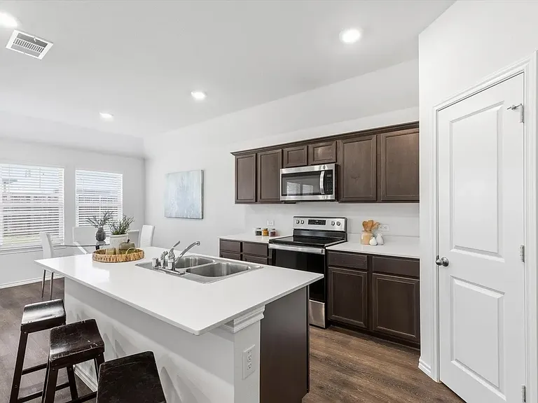 11236 Westpond Dr — Photo 11