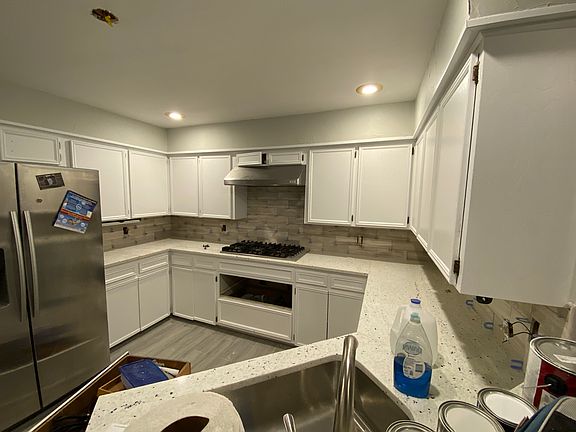 3rd image of 3303 Willow Creek Ct