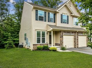 89 Thomastown Rd, Mine Hill, NJ 07803