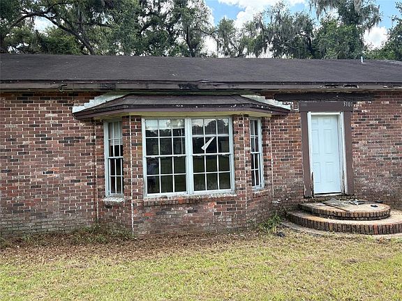 2nd image of 3101 Bloomingdale Ave