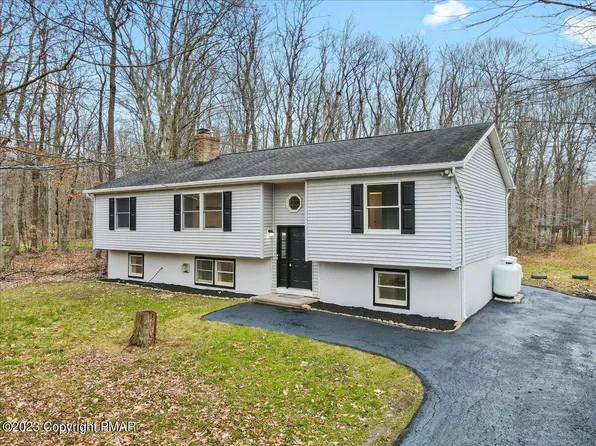 212 Annette Marie Dr, Long Pond, PA 18334