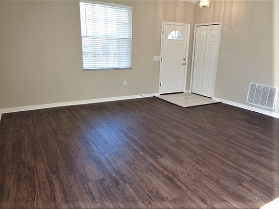 4th image of 27508 Sky Lake Cir