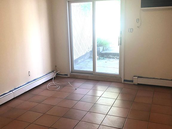 2nd image of 44 Saint Johns Ave #1