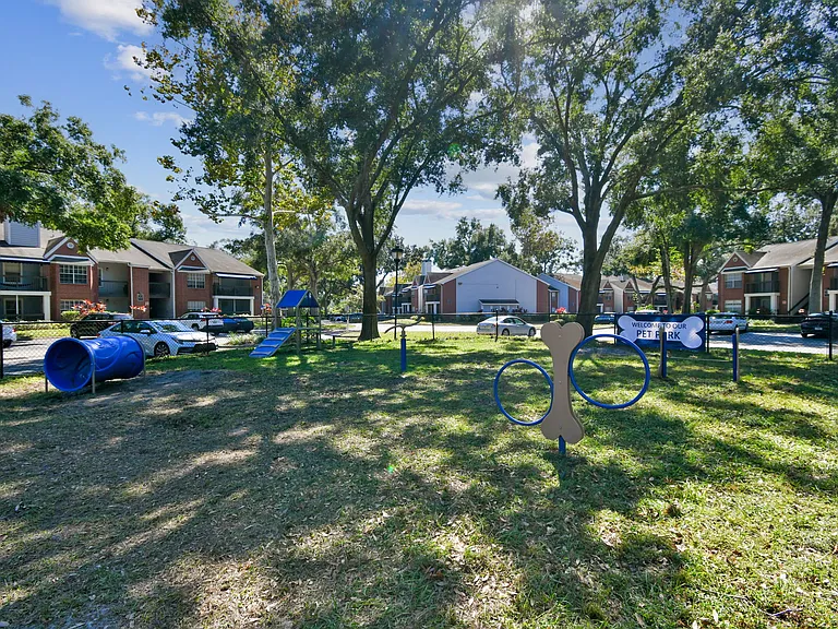 Enclave at Lake Underhill — Photo 34