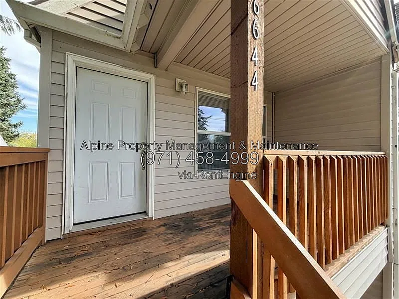 3 bed, 2.0 bath, 1344 sqft, $2,495 — Photo 2