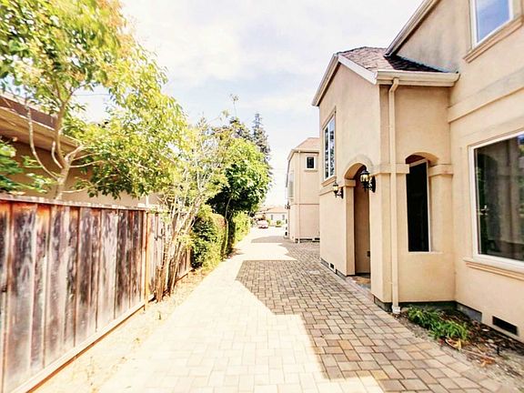 3rd image of 1538 Jasmine St