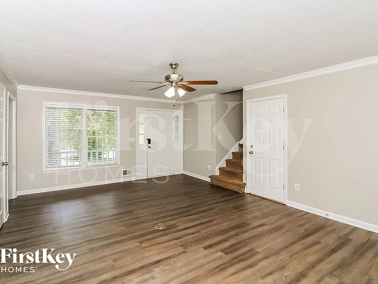 1948 Winding Creek Ln SW — Photo 6