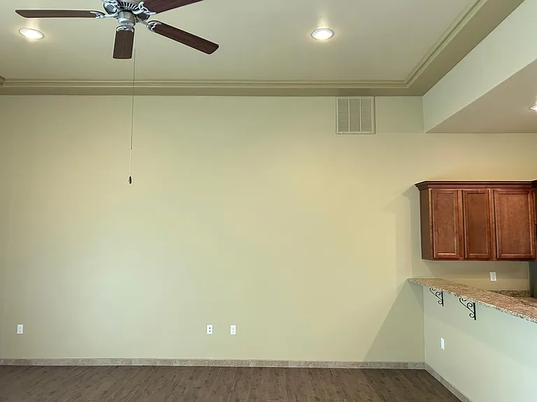 4354 Malaga St — Photo 10