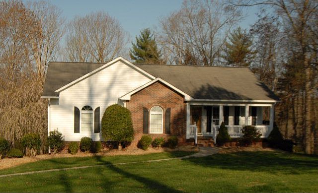 1st image of 370 Pine Brook Pl