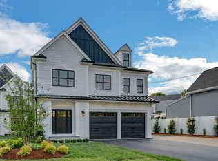 183 Hillside Ave #183, Needham Heights, MA 02494