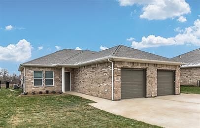 5th image of 2407 N Hickory St #2407