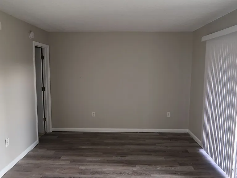 Janie B Apartments — Photo 15