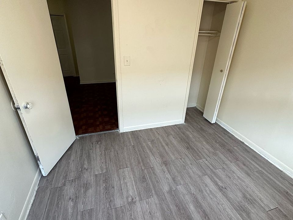 2nd image of 6112 S King Dr APT 2