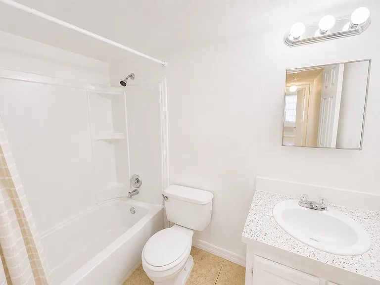2759 L B McLeod Rd #C — Photo 9