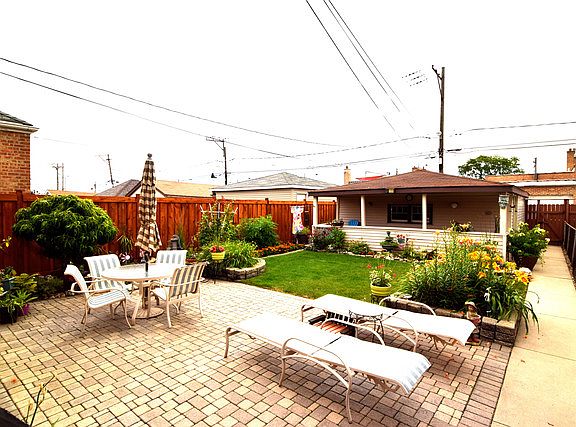 5th image of 6731 S Komensky Ave