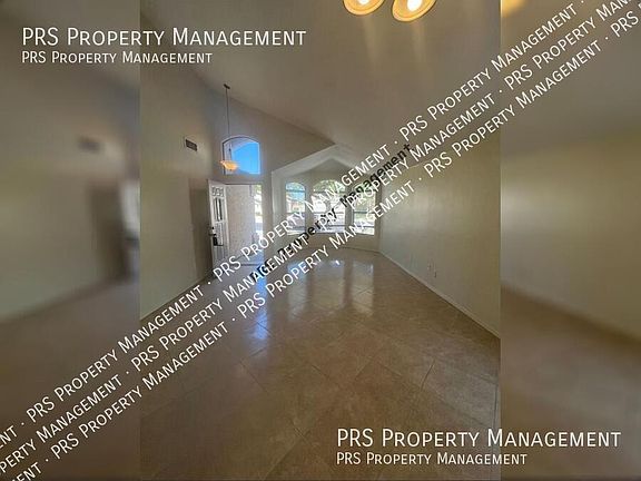 3rd image of 509 E Sherri Dr