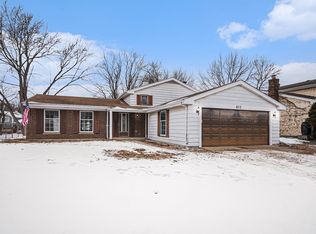 812 Lehigh Ln, Buffalo Grove, IL 60089