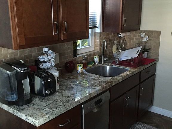 5th image of 1501 Robinson Ave #1501