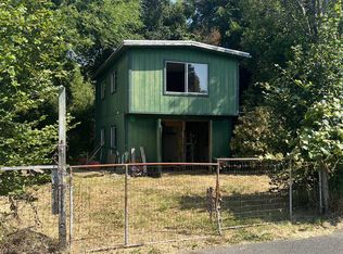 95625 Riverway Dr, Gold Beach, OR