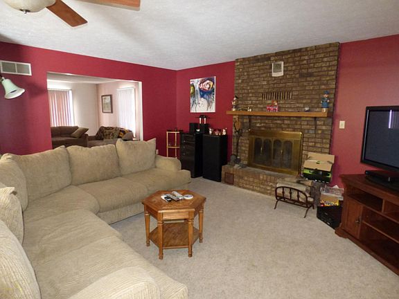 2nd image of 15859 N Edgewood Dr