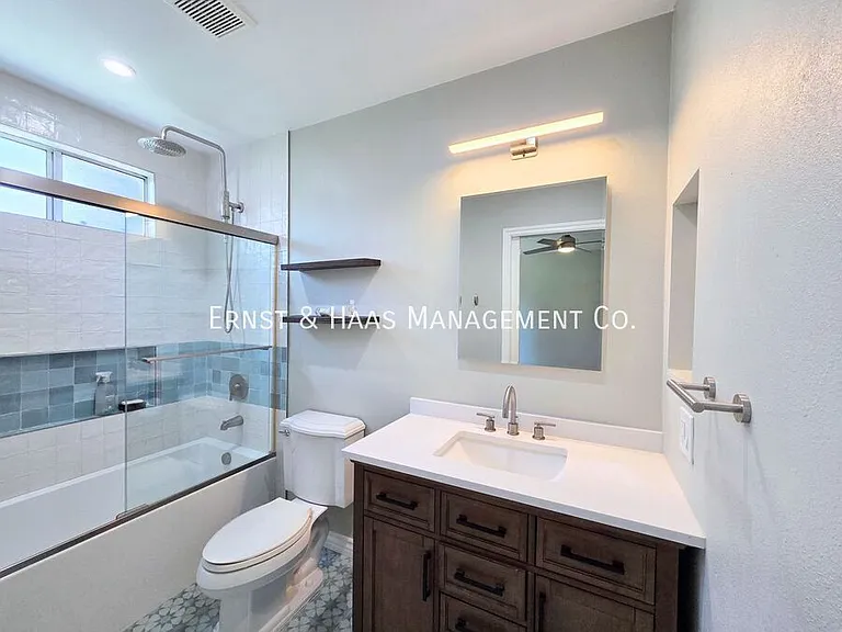 1926 Daisy Ave — Photo 25