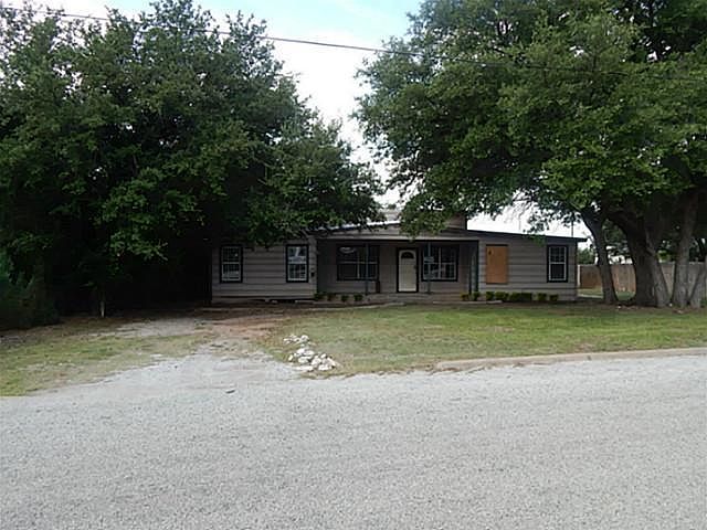 1st image of 109 Lakeview Dr