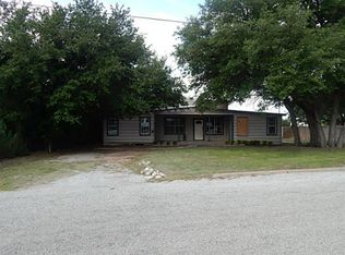 109 Lakeview Dr, Brady, TX 76825