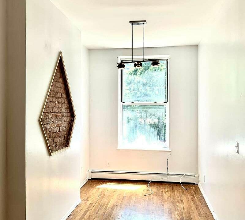 1st image of 1059 Fulton St #2
