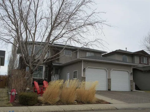 12 Sunrise Ct SW, Medicine Hat, AB T1B 4N5