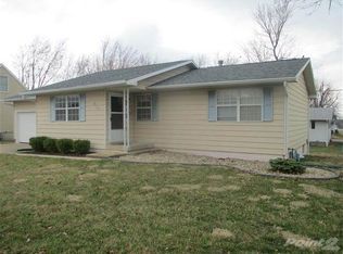 1010 Pioneer Dr, South Jacksonville, IL 62650