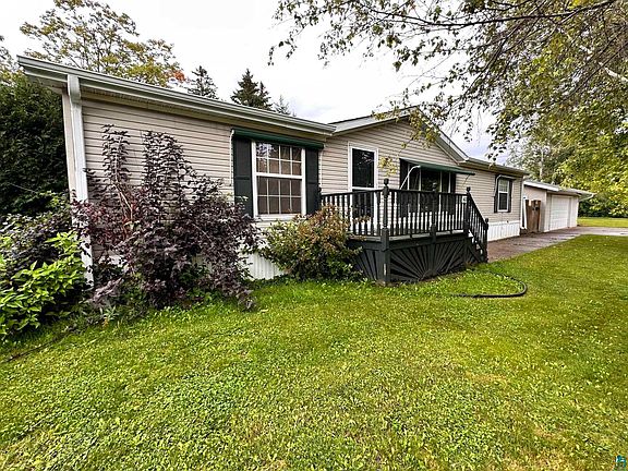 2nd image of 400 21st Ave E