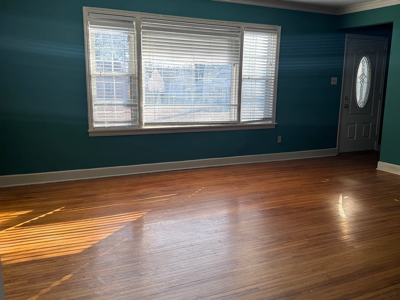 3 bed, 1431 sqft, $1,350 — Photo 2